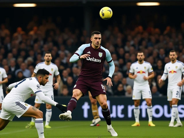 روجرز يسجل هدفين ويفوز أستون فيلا 2-1 على ليدز في إيلاند رود ويرتقي للمركز الرابع