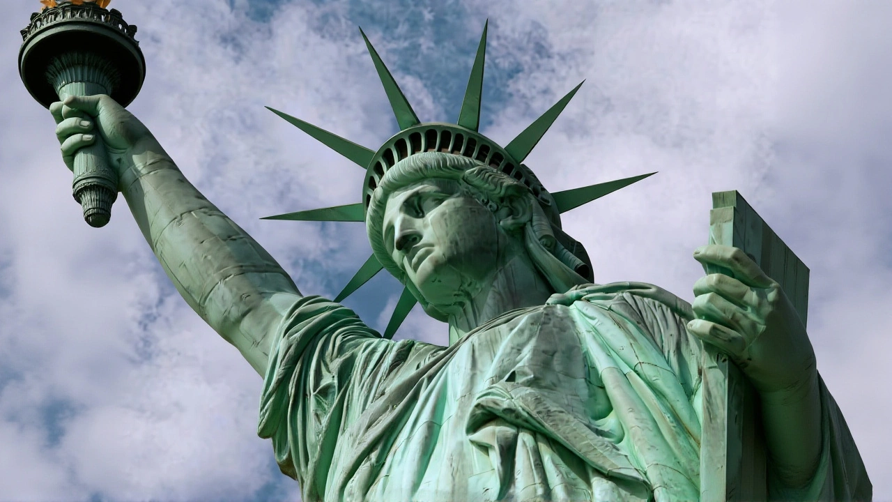 قصة تمثال الحرية: من فلاحة الفيوم إلى قلب نيويورك.. هدية فرنسا التي لم تُخطط لها