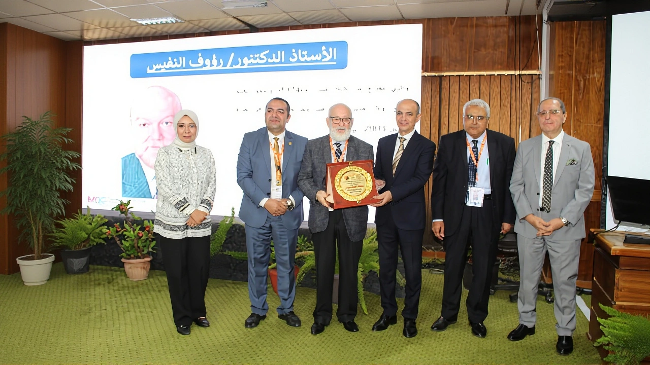 نقابة الأطباء تنعي الدكتور رؤوف النفيس أستاذ طب العيون بجامعة المنصورة