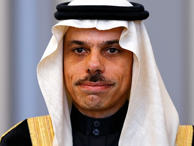 الفصل بن فرحان وأراغتشي يبحثان خفض التصعيد في الشرق الأوسط