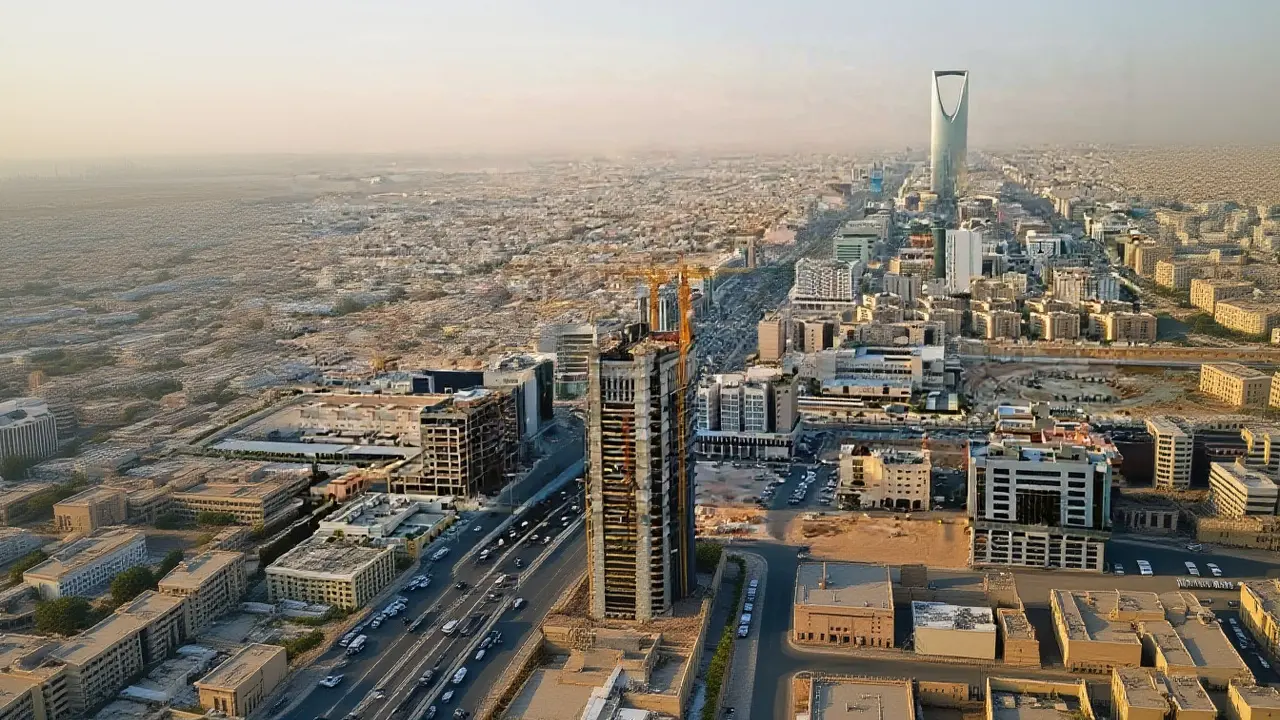 السعودية تدمر مسيّرات عراقية وتستهدف الميليشيات بدعم أمريكي