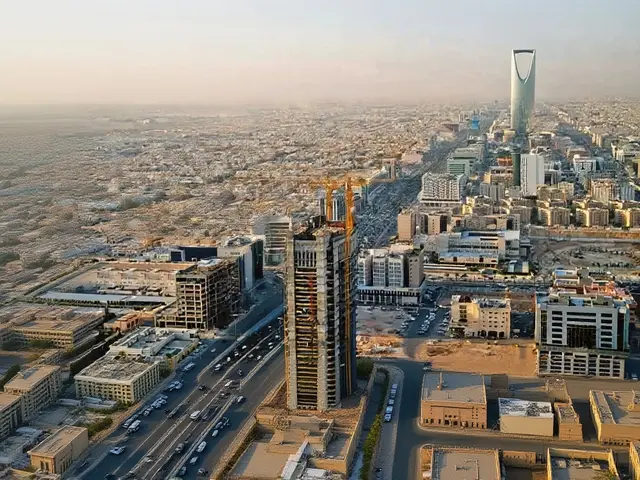 السعودية تدمر مسيّرات عراقية وتستهدف الميليشيات بدعم أمريكي