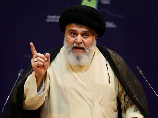 الصدر يندد بـ"ميليشيات وقحة" ويطالب بفرض السيادة في العراق
