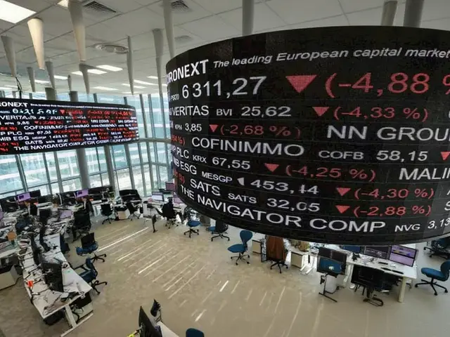 أسهم أوروبا تتراجع 1.3% مع هبوط حاد في الرقائق وترقب المركزي الأوروبي