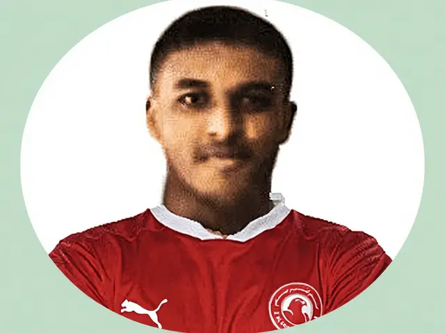 صيف محمد: مدافع إماراتي بلا نادٍ في 2026