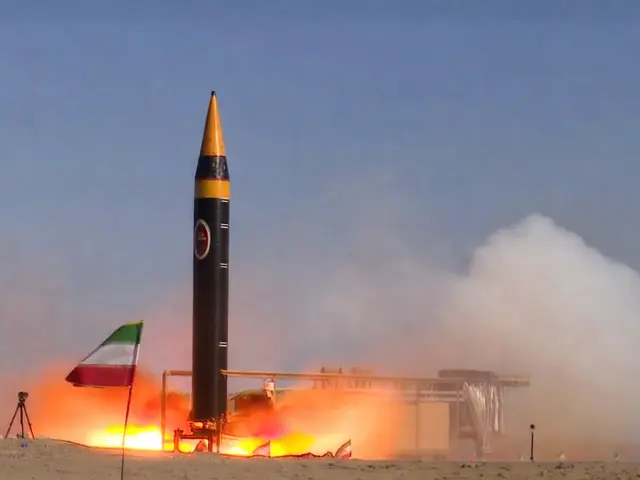 إيران تقصف قاعدة أردنية وترد على استهداف ناقلات النفط في هرمز
