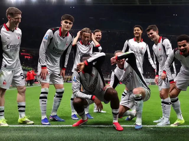 ميلان يهزم تورينو 3-2 ويشعل سباق اللقب مع إنتر
