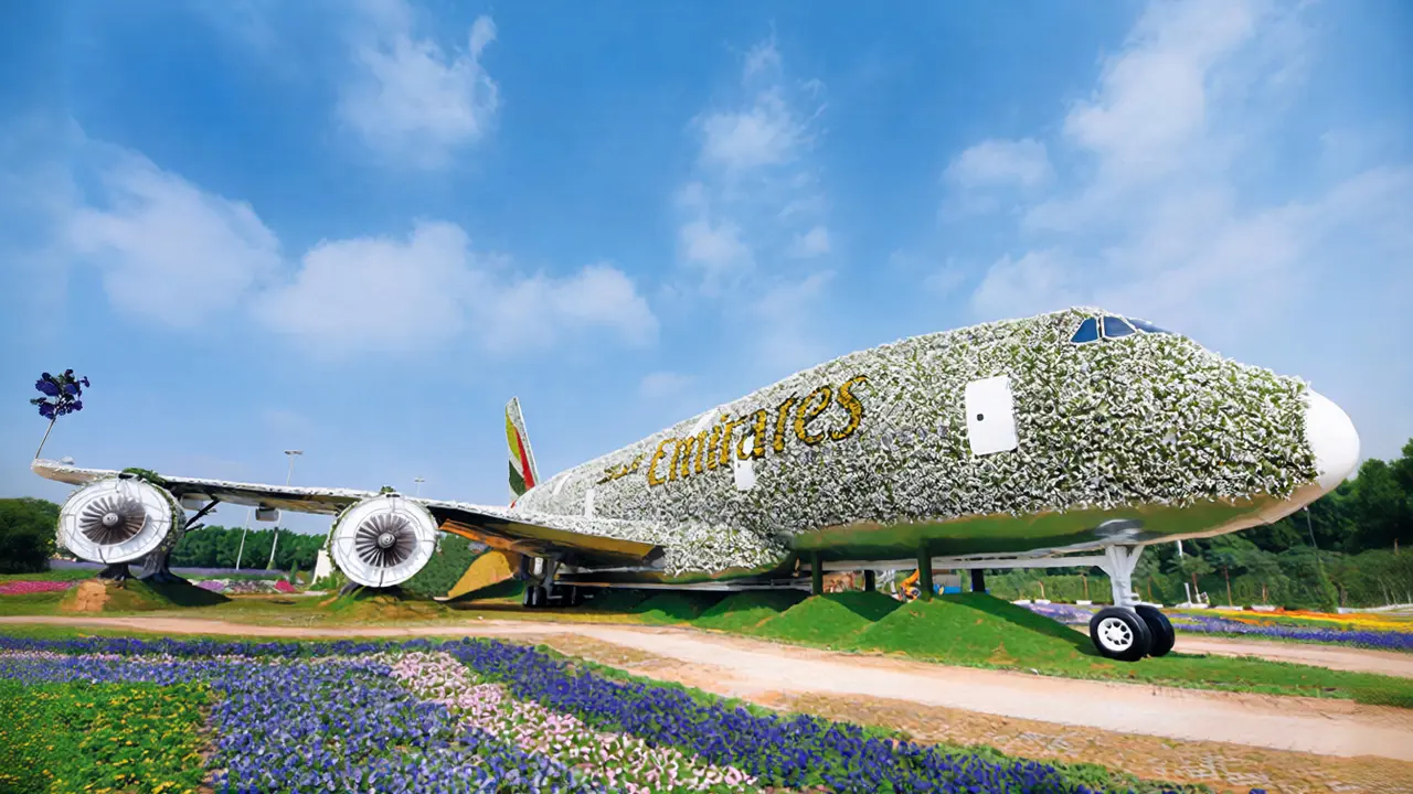 دبي ميراكل غاردن تفتتح موسمها الـ15 بطائرة A380 زهرية