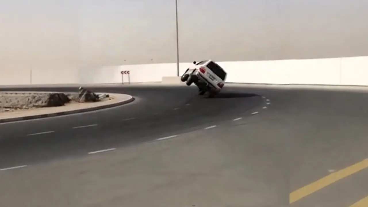 ما الذي يحدث خلف الكواليس؟