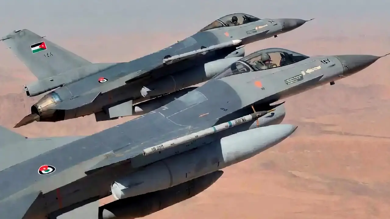 ما الفرق بين هذا النظام وصافرات الإنذار؟