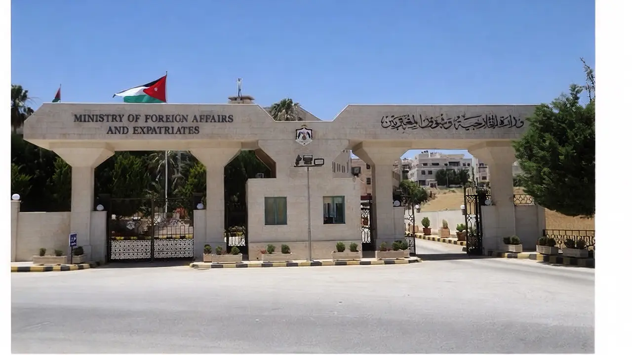 موقع الأزرق: قلب العاصفة الاستراتيجية